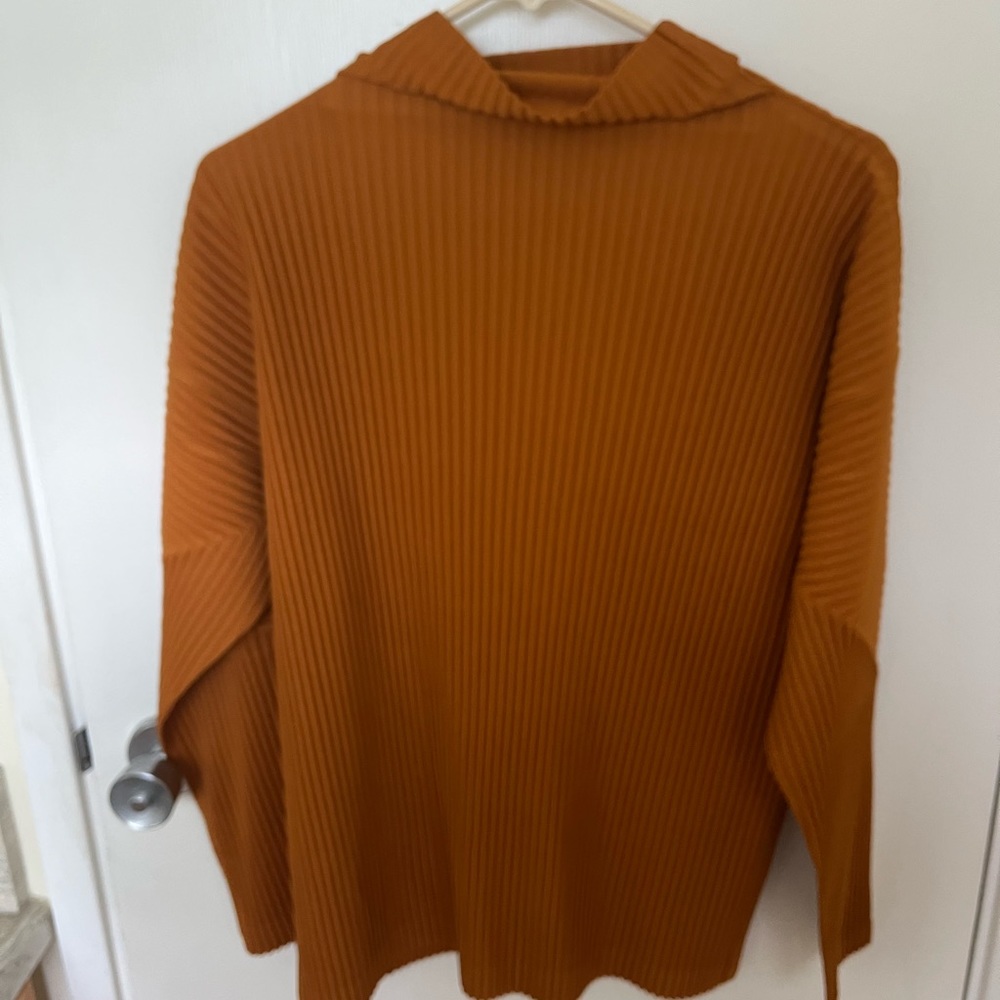 Issey miyake homme plisse womens top sweater